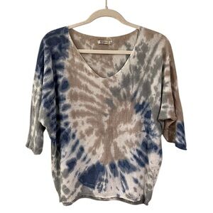 Angela Tie Dye Fine Knit V Neck Dolman 3/4 Sleeve Top Gray Tan Blue White